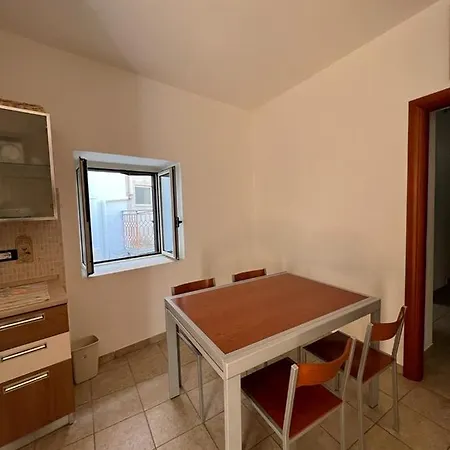 Casa Per Vacanze In Centro Storico Medievale A Hébergement de vacances Calopezzati